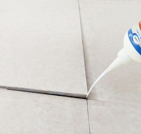 定襄瓷砖空鼓维修公司分享卫生间瓷砖脱落的原因可能有以下几点